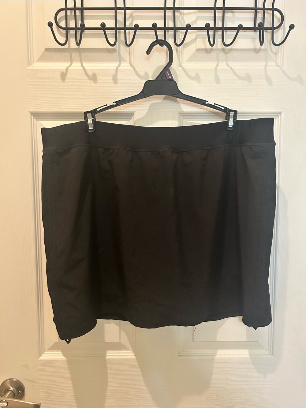 Torrid: size 3 black swim skirt